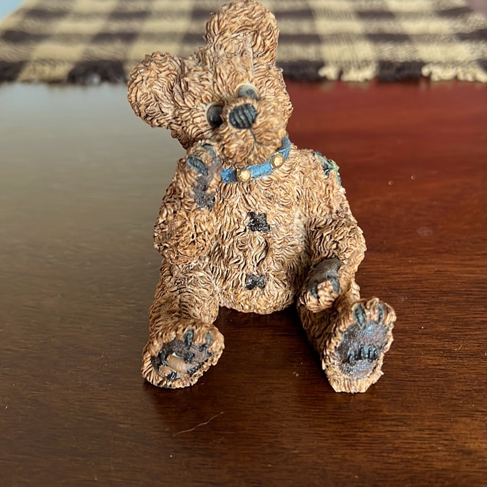 Boyd’s Bears figurine
